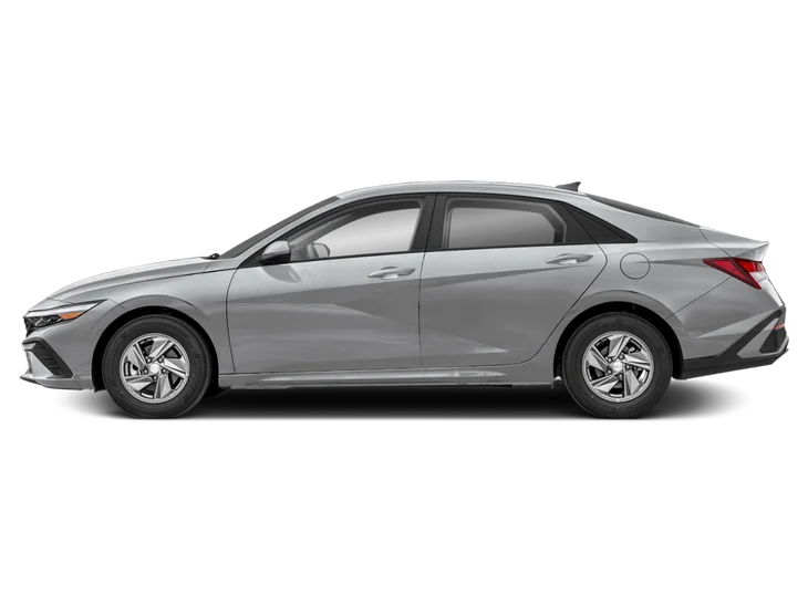 Vue avant de la Hyundai Elantra 2026 gris sur une route à Gatineau